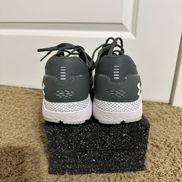 Gray Under Armour size 11 - Picture 4 of 6